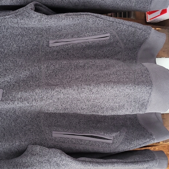 Under Armour half zip MINT CONDITION flecked...thick dressy look - Picture 7 of 8